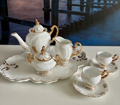 Kaffee/Espressoset Weiß/Gold Feinstes Porzellan/ Handarbeit/ Limitierte Ausgabe