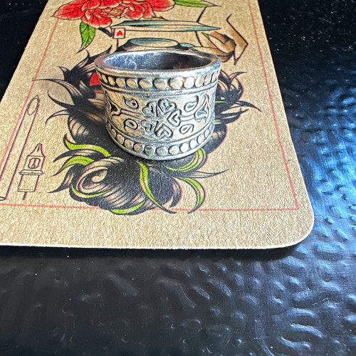 Sterling silver cigar Band Ring Etched Floral Scroll Heart Stamp Size 5