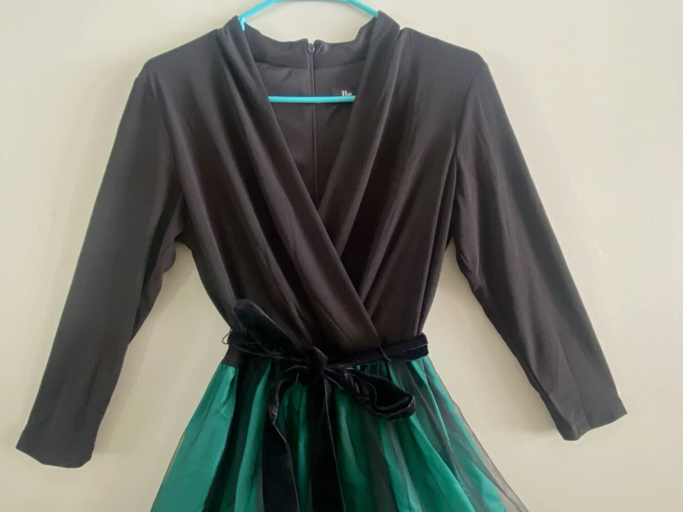 Be By Chetta B 绿色黑色花卉天鹅绒连衣裙薄纱裙派对鸡尾酒尺寸 6 — 第 4/4 张图片