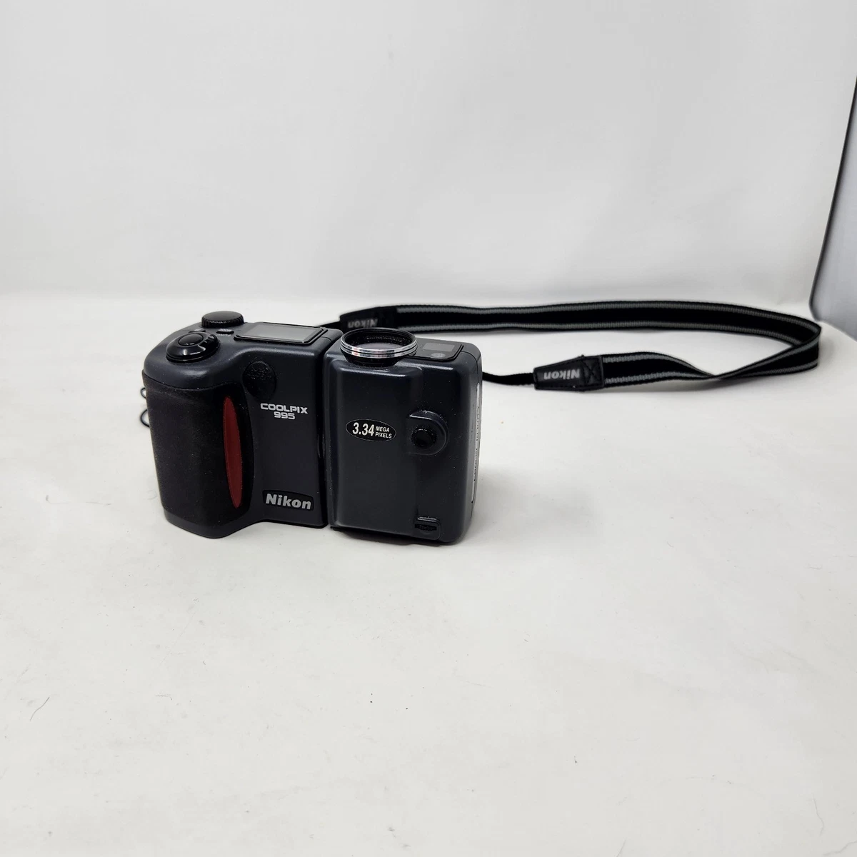 動作品 Y2K CCD 平成レトロ 自撮り Nikon COOLPIX E995 Nikon COOLPIX S570 Y2K平成レトロCCD 広角28mm - メルカリ