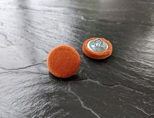 Rust orange velvet fabric covered buttons 14, 19, 23, 25 or 31mm in packs - Picture 9 of 16