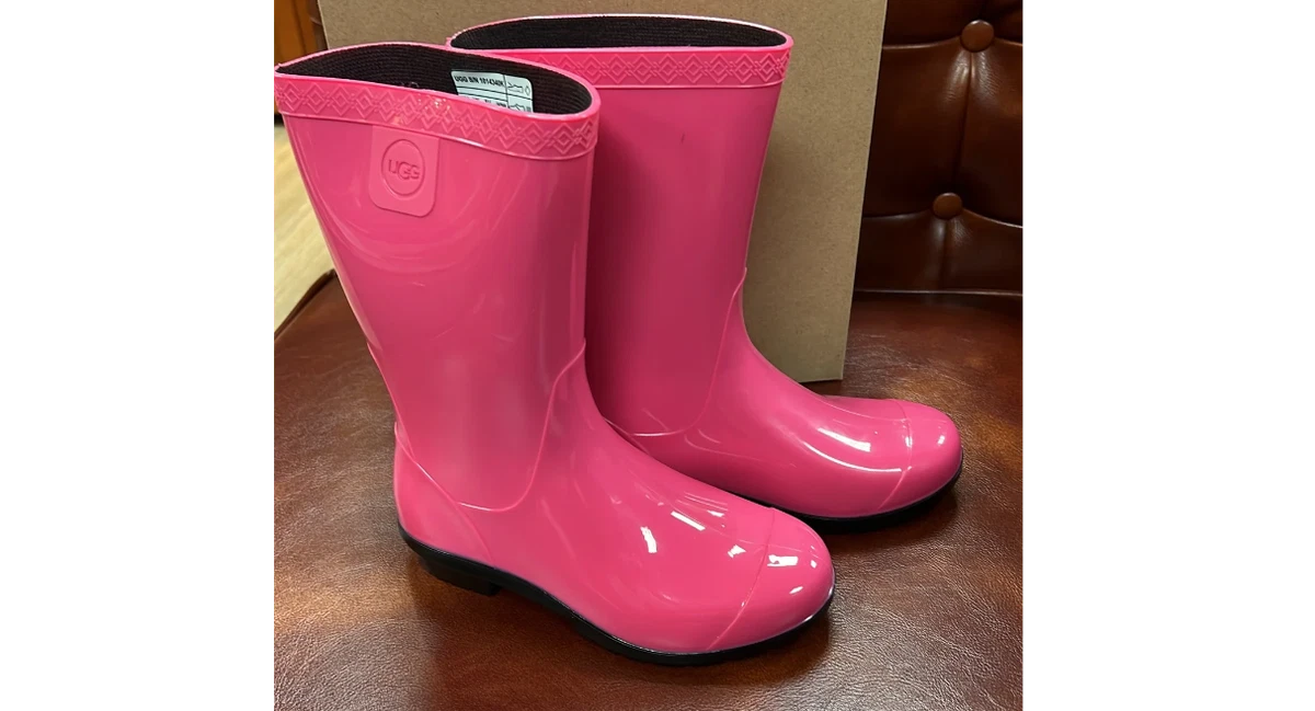 UGG Kids Raana Rain Boots Diva Pink 3 Youth