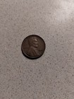 1941 copper penny no mint mark,L Close To The Rim +12 random sport mint cards. — photo 1