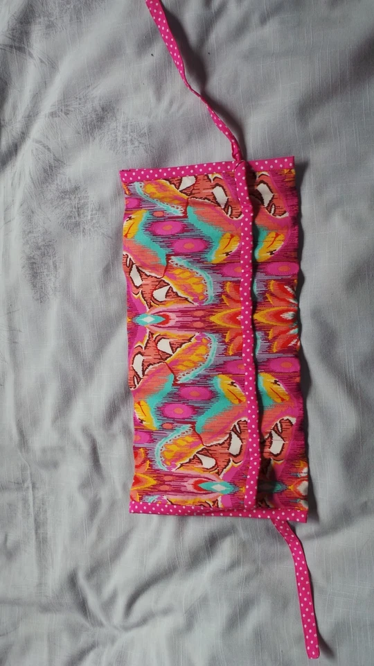 Clover Crochet Hooks Set of 11 in Handmade Caddy 1.75mm to 6.5mm - image 3 of 4