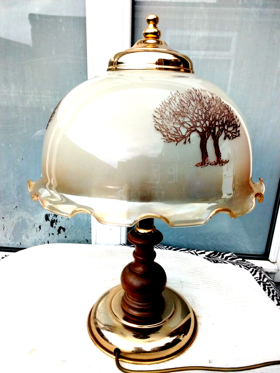 VINTAGE WOOD GOLD TONE METAL DOWBLE TABLE LAMP with LARGE GLASS LAMPSHADE