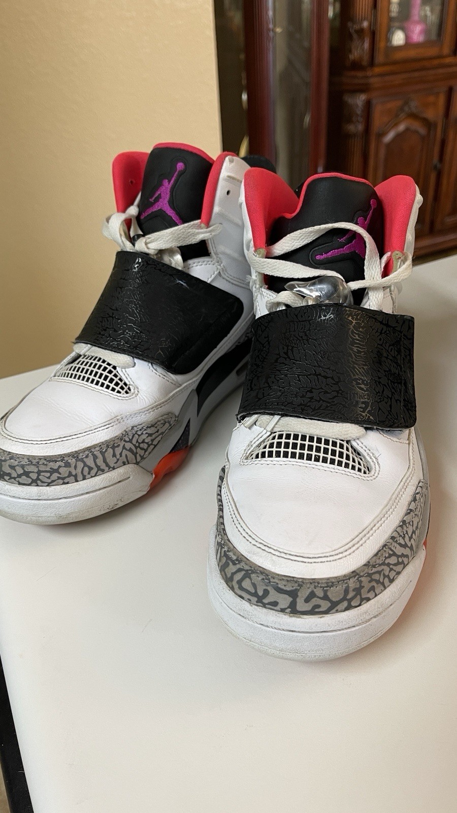 Jordan Son of Mars Hot Lava 2015 Retro White Cement Black Purple Sneakers 8.5 thumbnail 5