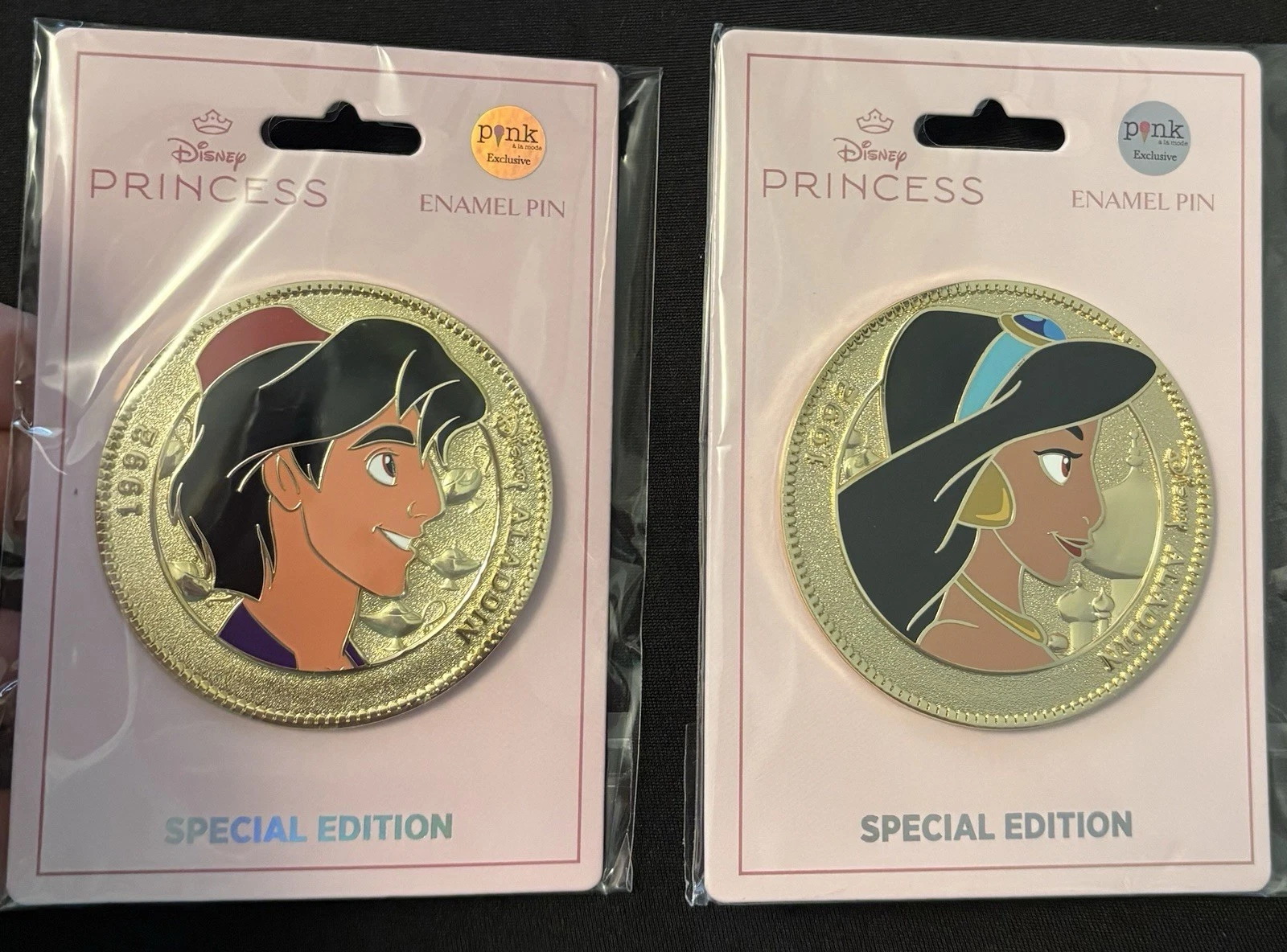 Disney PALM Gold Coins Aladdin and Jasmine Pink Al A Mode LE 300 pin