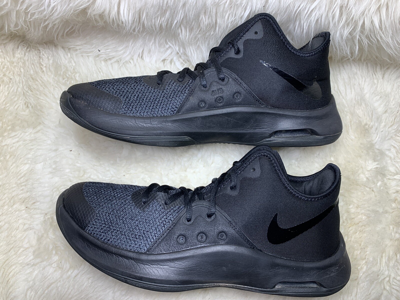 nike nike air versitile iii
