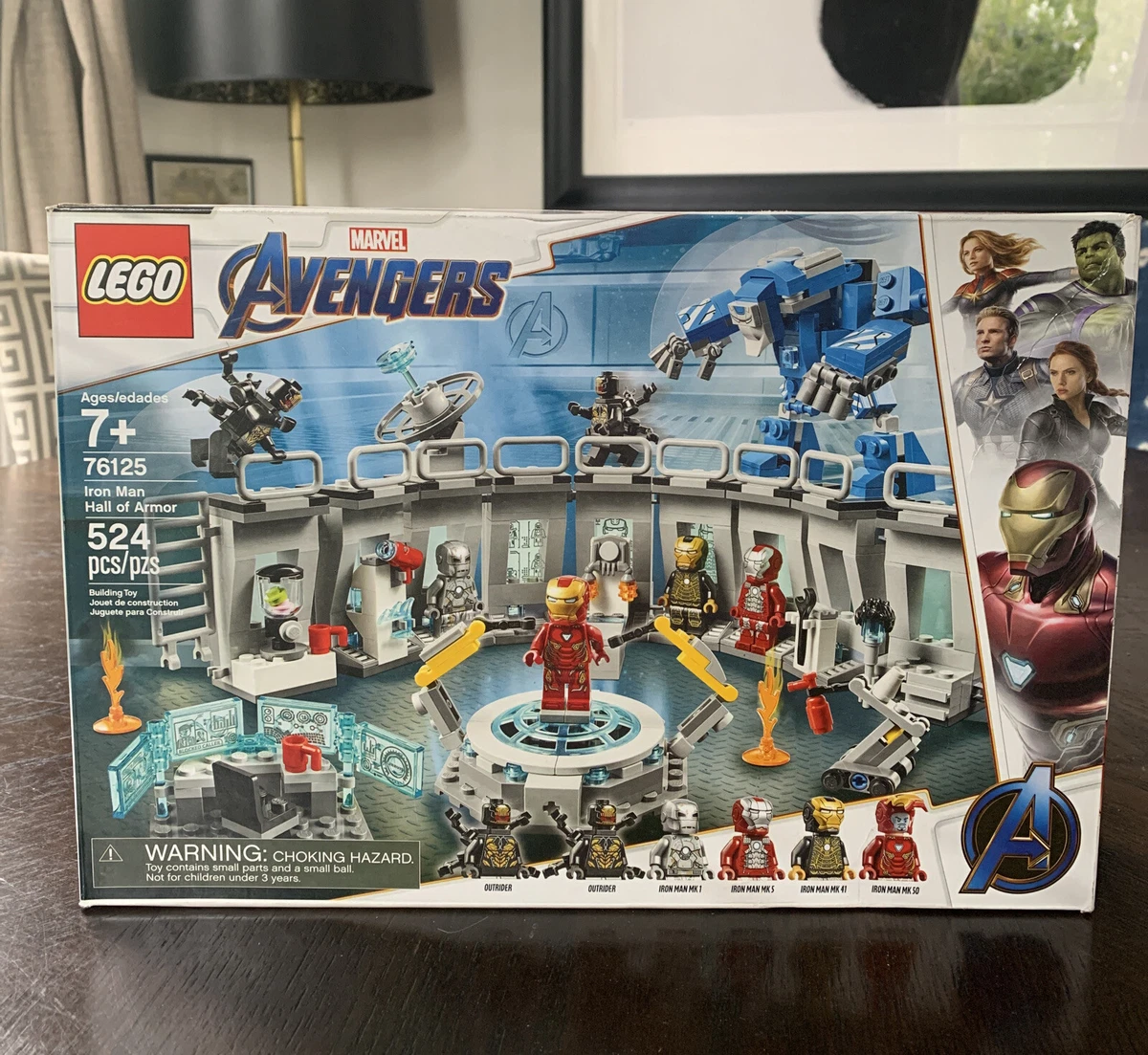  LEGO 76125 Super Heroes Marvel Avengers Iron Man Hall of Armor,  Modular Lab with 6 Marvel Universe Minifigures, Playset : LEGO: Toys & Games