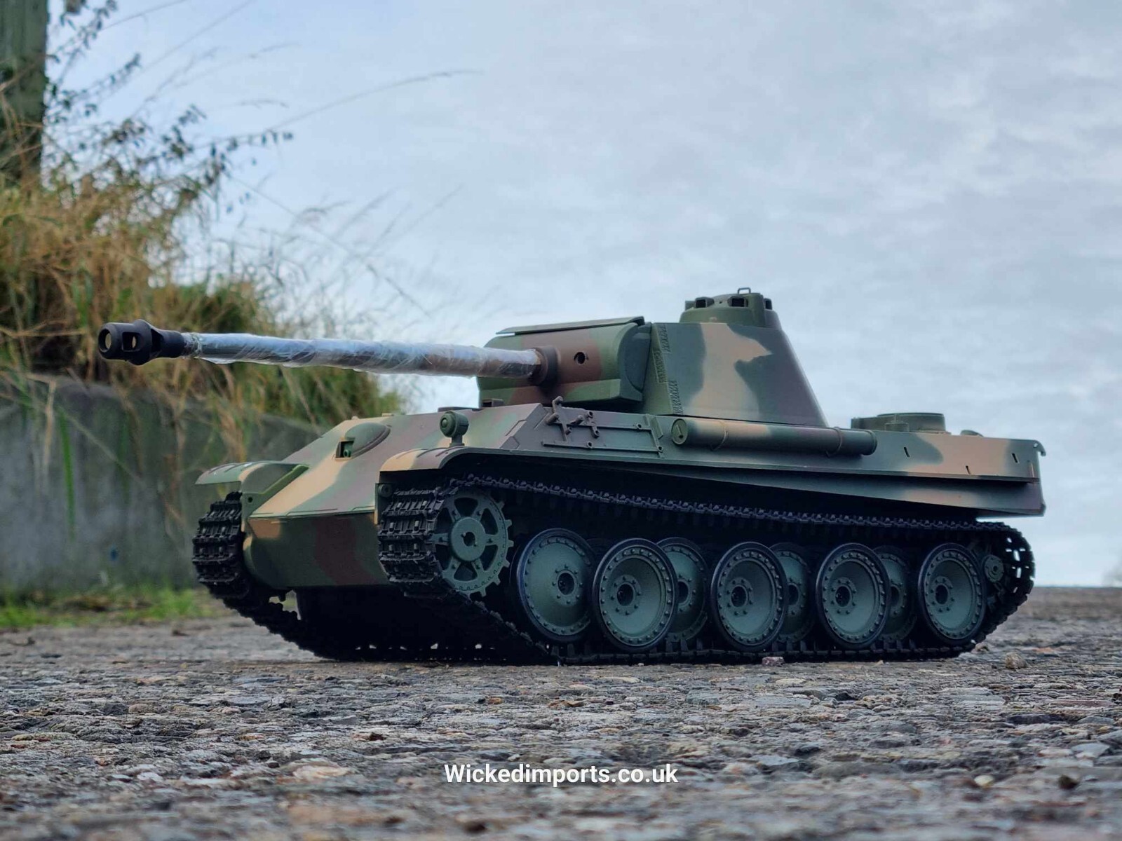 Heng Long Tank Radio Remote Control RC Challenger Panther G 1/16 2.4G