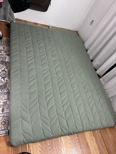 Queen Japanese mattress (Zonli) and 100% rush grass tatami mat