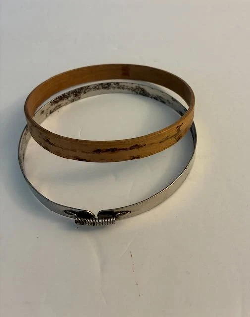 Vintage 4" Wood & Metal Round Embroidery Hoop Spring Tension - Image 4 of 4