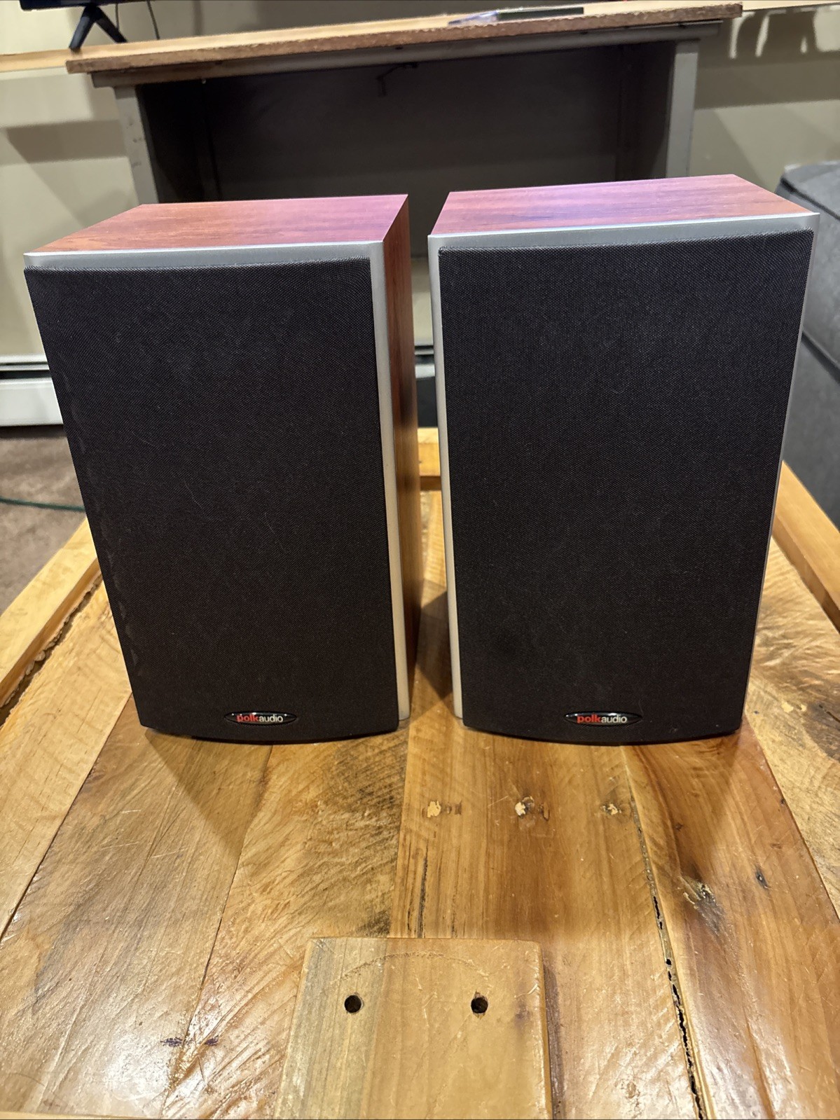 Polk Audio M10 Pair Woodgrain Bookshelf Speakers Stereo Home