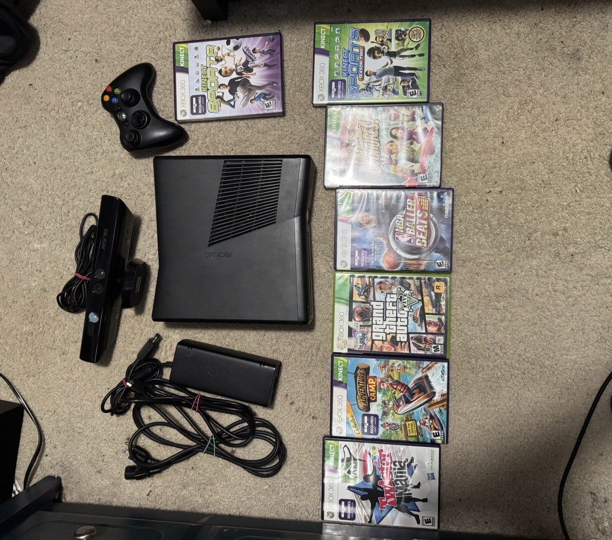 XBOX360　250GB Amazon.com: Microsoft Xbox 360 E 250GB Spring Value Bundle