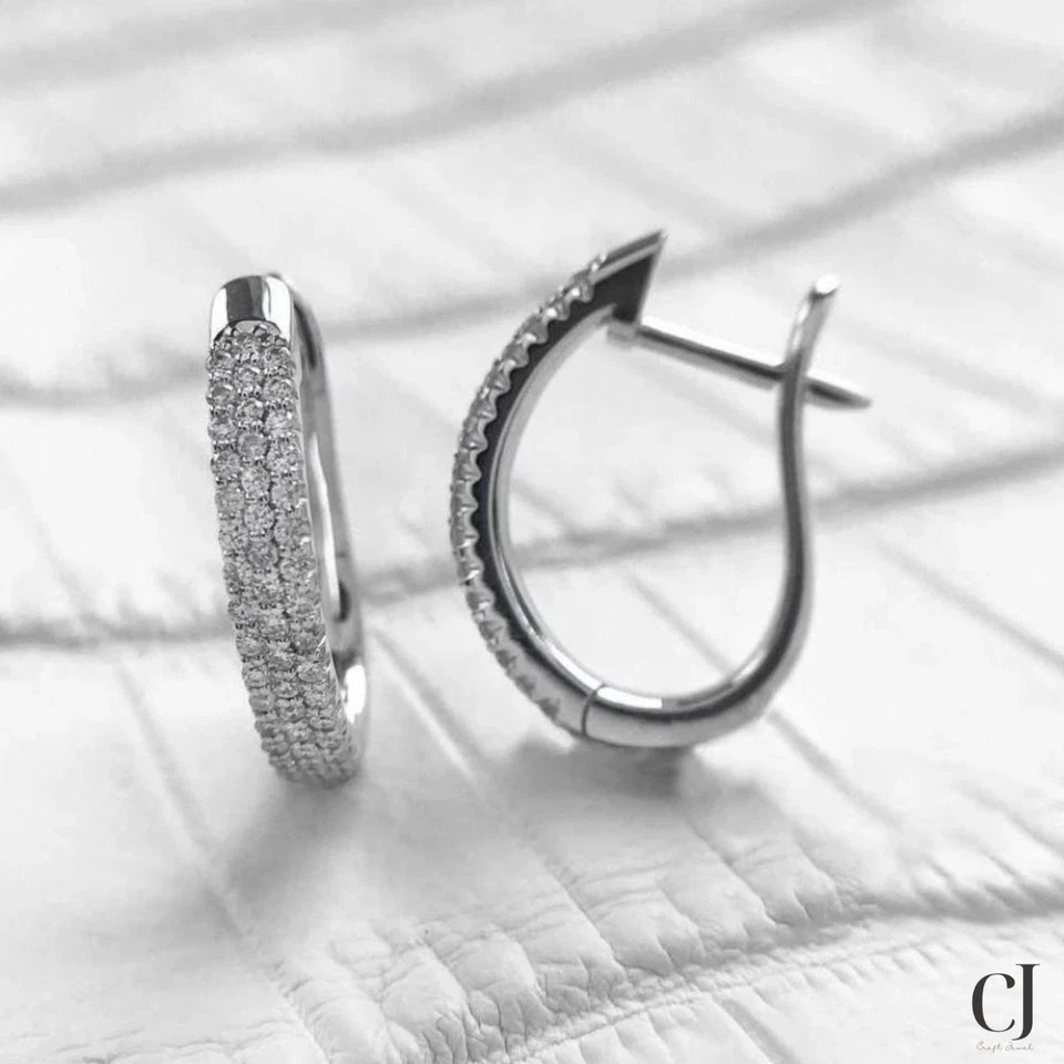 Pendientes de aro de moissanita de corte redondo de 1,70 TCW de oro blanco sólido de 14K regalo para mujer Foto 4 de 4