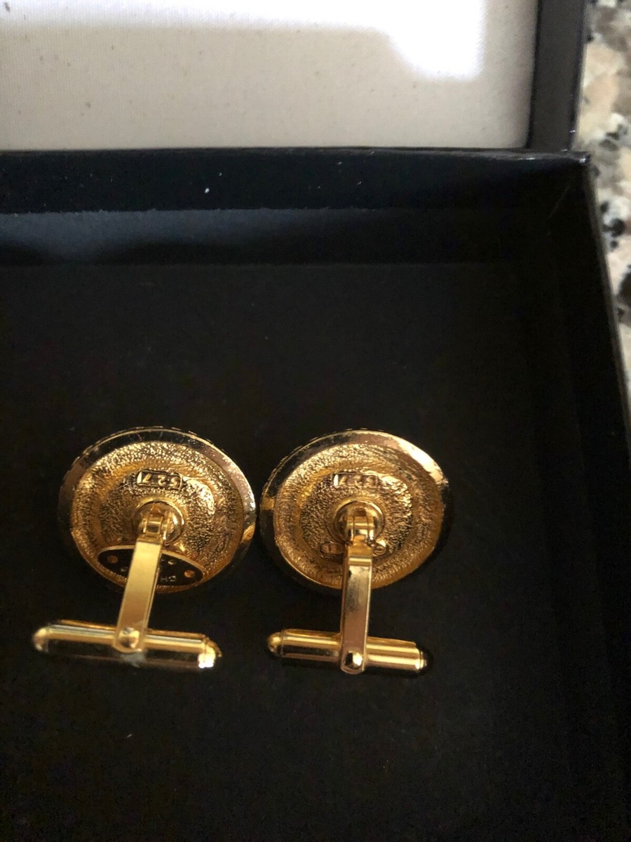 CHANEL VINTAGE 80-90 PEARL 24K GOLD CC LOGO CUFFLINKS SIZE
