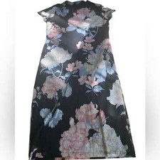 Fashion Nova Floral Short sleeve Dress Size 1x Multi Floral Color