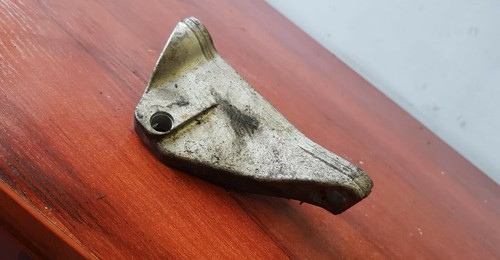 BMW 1 (E81/E87) 2009 Diesel Kraftstoffpumpenhalter 7804376