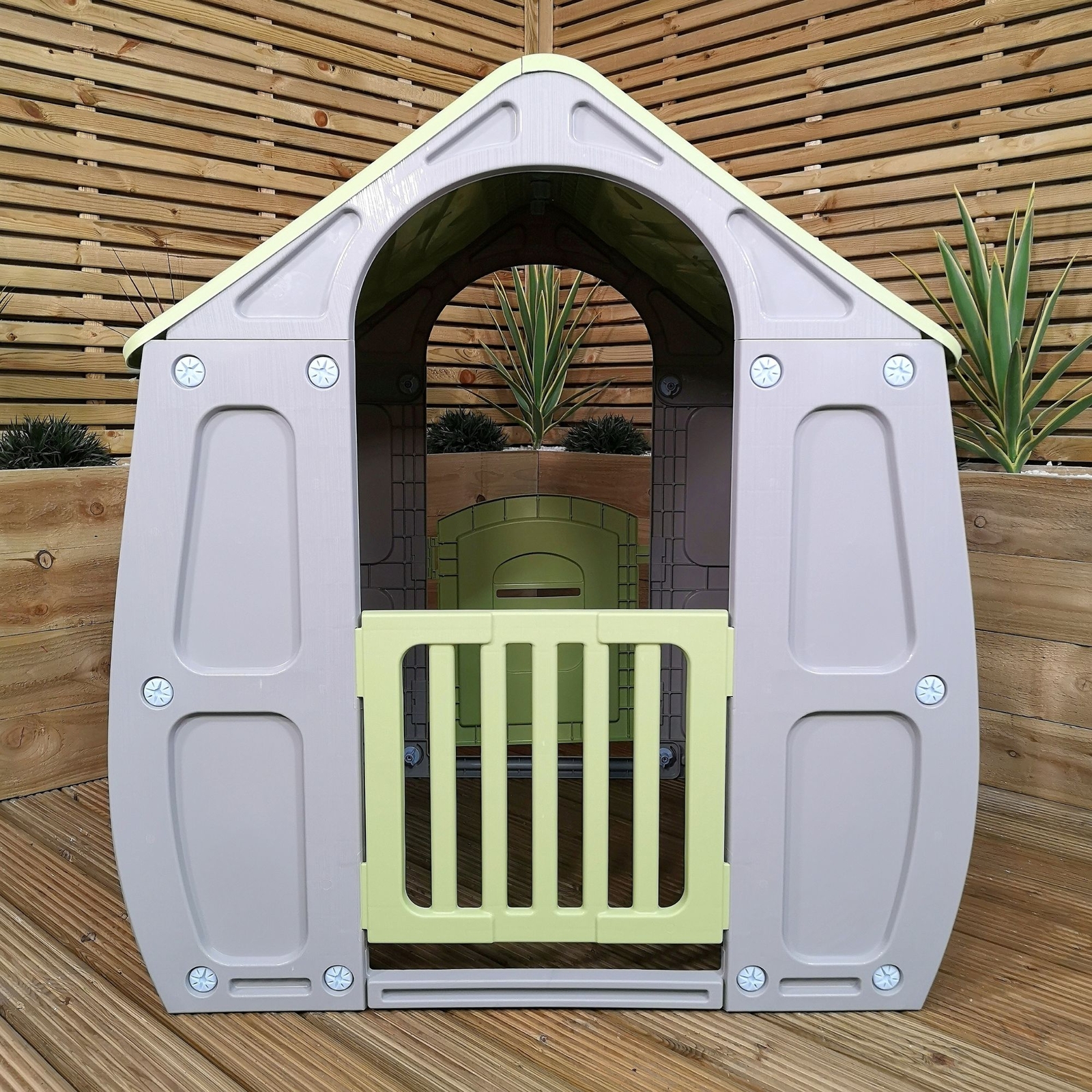 1.09m Classic Colour Kids Indoor Outdoor Plastic Wendy house Magical