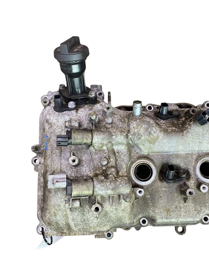 2018-2021 TOYOTA TUNDRA 5.7L 4X4 LEFT ENGINE CYLINDER HEAD W/ CAMSHAFTS & VALVE - Image 4 of 4