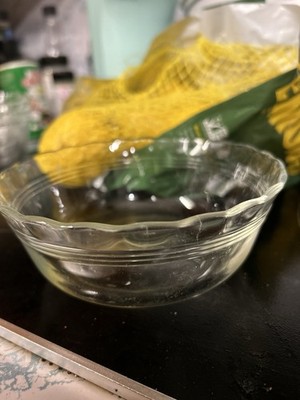 Vintage Large #465 PYREX Scallop Rim 3 Ring Glass Bowl 475 ml