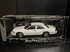 1/18 AUTOart Ford Crown ictoria Uarked Police CPI P71 FBI Ford Crown ictoria