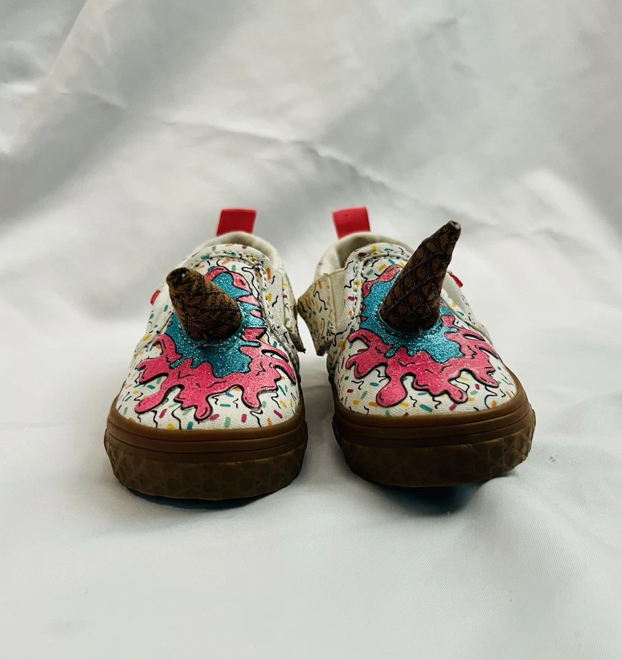 Zapatillas sin cordones Vans para niños pequeños Ice Cream Cone Foto 2 de 4