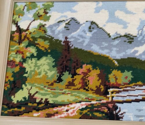 Vintage fertige Nadelspitze gerahmt Spätherbst Herbst Bergblick Kirchenbrücke - Bild 4 von 13