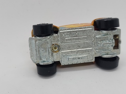 Hot Wheels Baja Blazin Bug VW Metallic Gold Flake 1983 - Picture 9 of 9