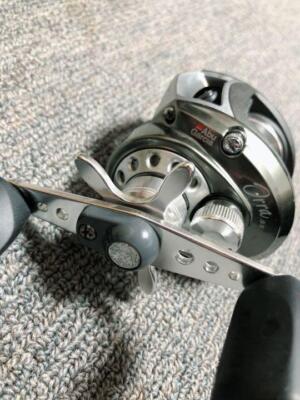 アブガルシア　Orra sx Abu Garcia Orra SX Low Profile Right Handed LP Baitcast Fishing