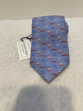 Vineyard Vines 58  x 3-1/2   Martha  s Vineyard Blue Silk Tie W/ Flags Made USA