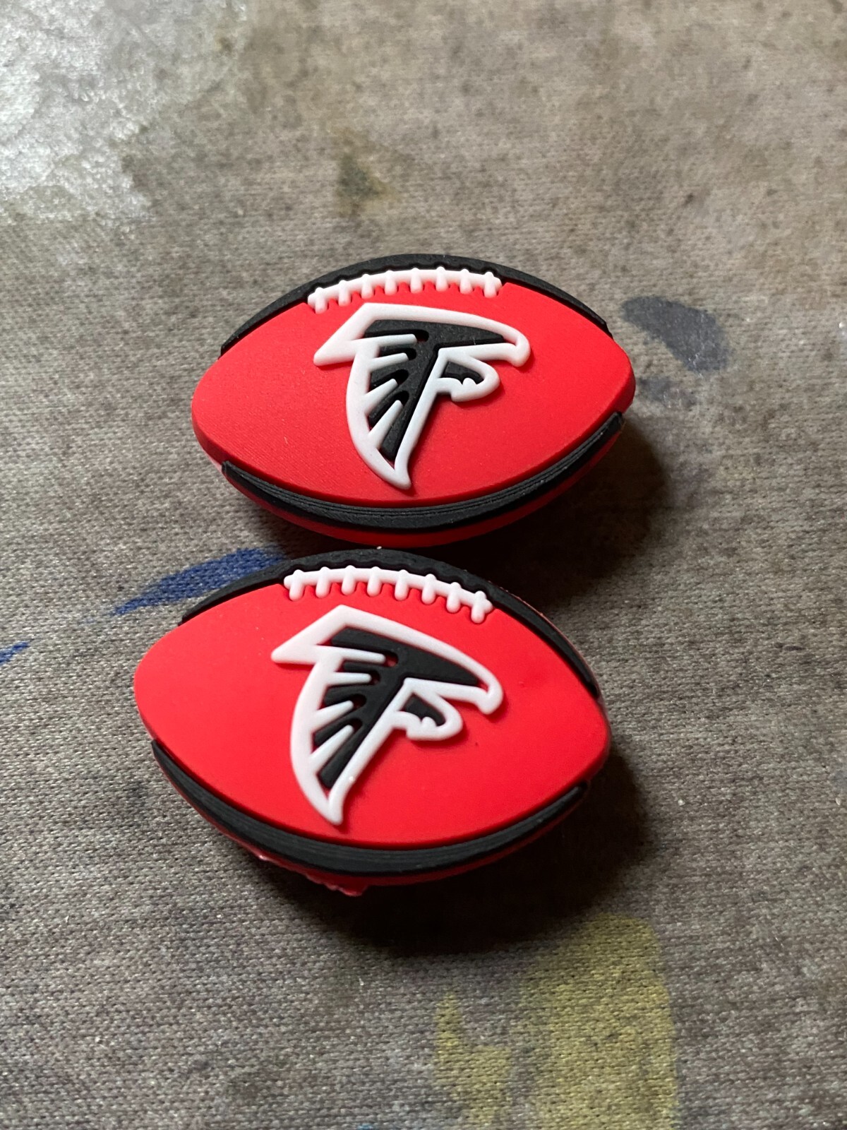 Atlanta Falcons football team clip on shoelace charms 2pk | eBay