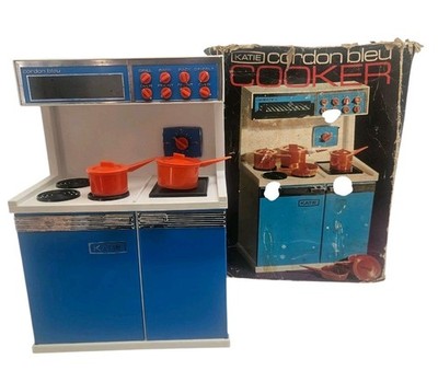 60er Jahre Katies Kocher Spielzeit Spielzeug Cordon Bleu Kochbox fehlender Ring Kochtöpfe
