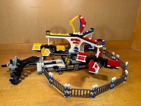Lego 10244 Fairground Mixer Used, comes complete with instructions