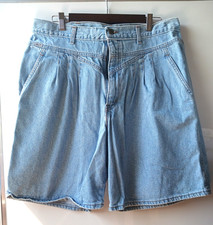 Vintage 80s CHIC Light Wash Blue Denim Pleat Front Mom Jean High Waist Shorts 20