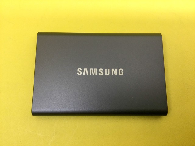 Samsung T7 Portable SSD
