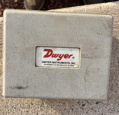 #ad #ad Dwyer Gas Pressure Kit w Slack Tube Manometer looks new $190.00