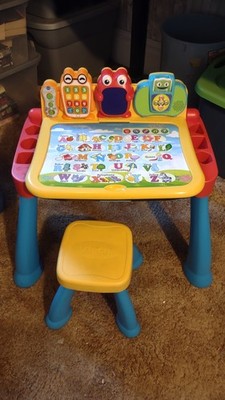 VTech Touch & Learn Activity Desk Deluxe W/ 5 Expansion Pads