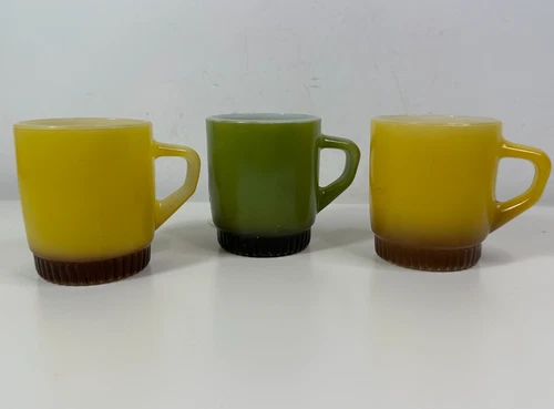 Vtg Anchor Hocking Fire King Stackable Green & Yellow Milk Glass 3 Mug Cup USA
