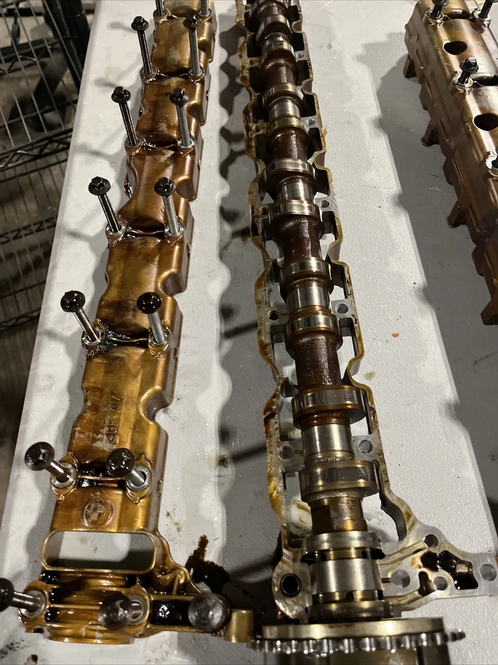 Árbol de levas de admisión lateral derecho BMW 335I 2007-2013 139689-10 3,0 L V6 doble turbo Foto 2 de 3