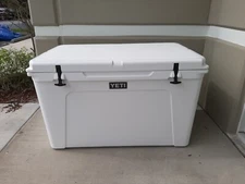 Yeti Tundra 210 Hard Cooler