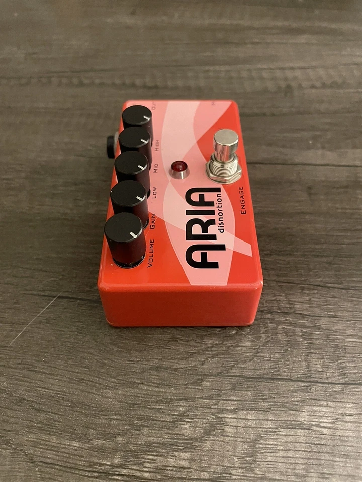 Pedal de distorsión para guitarra Pigtronix Aria Foto 3 de 4