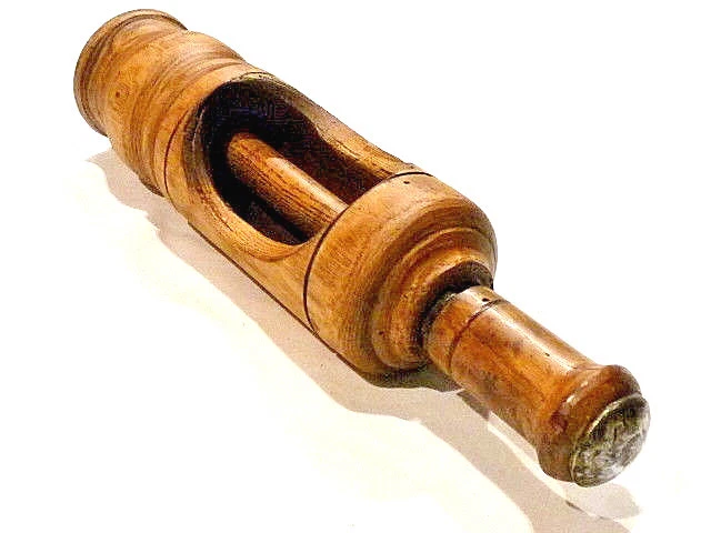 Outil ancien très beau bouche bouteille en bois XXème no 1 - Photo 3/3