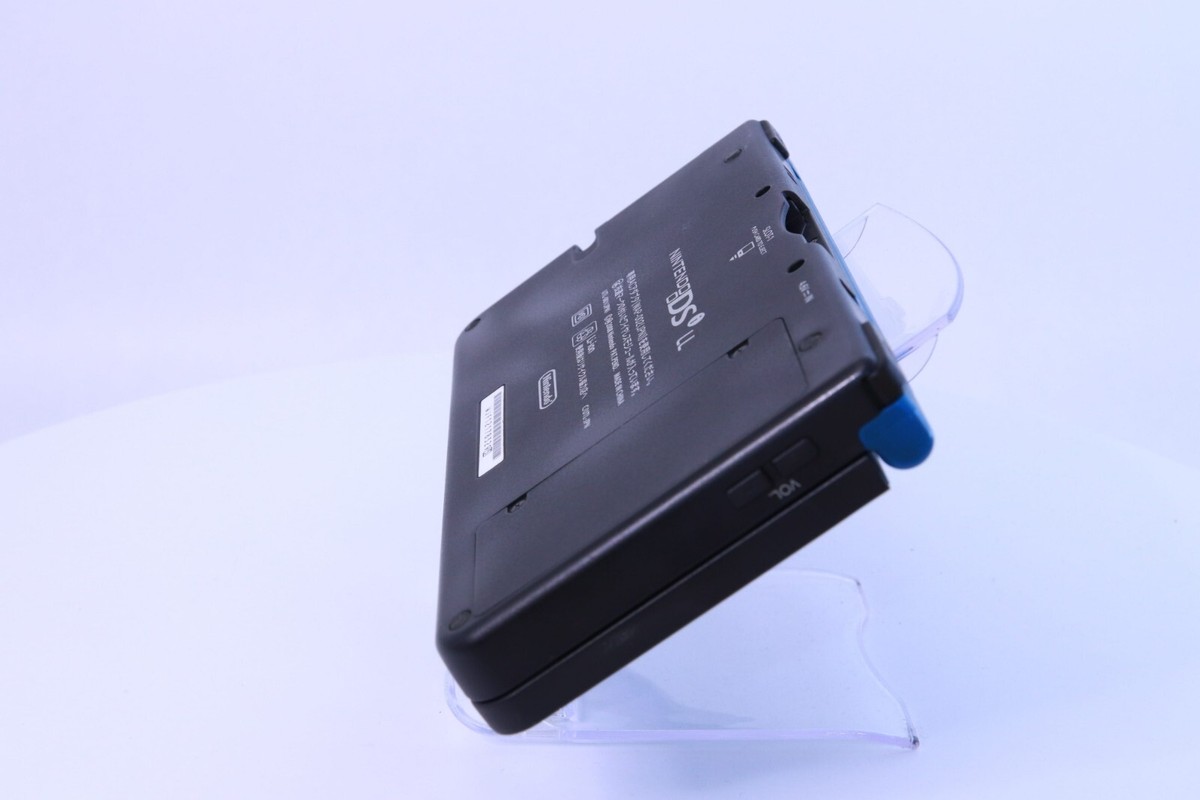 Nintendo DSi LL Color: Blue [Rank :A] W/USB Cable [Japanese Ver