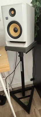 Krk Rokit 7, 2 Stück mit Ständern - Bild 1 von 3