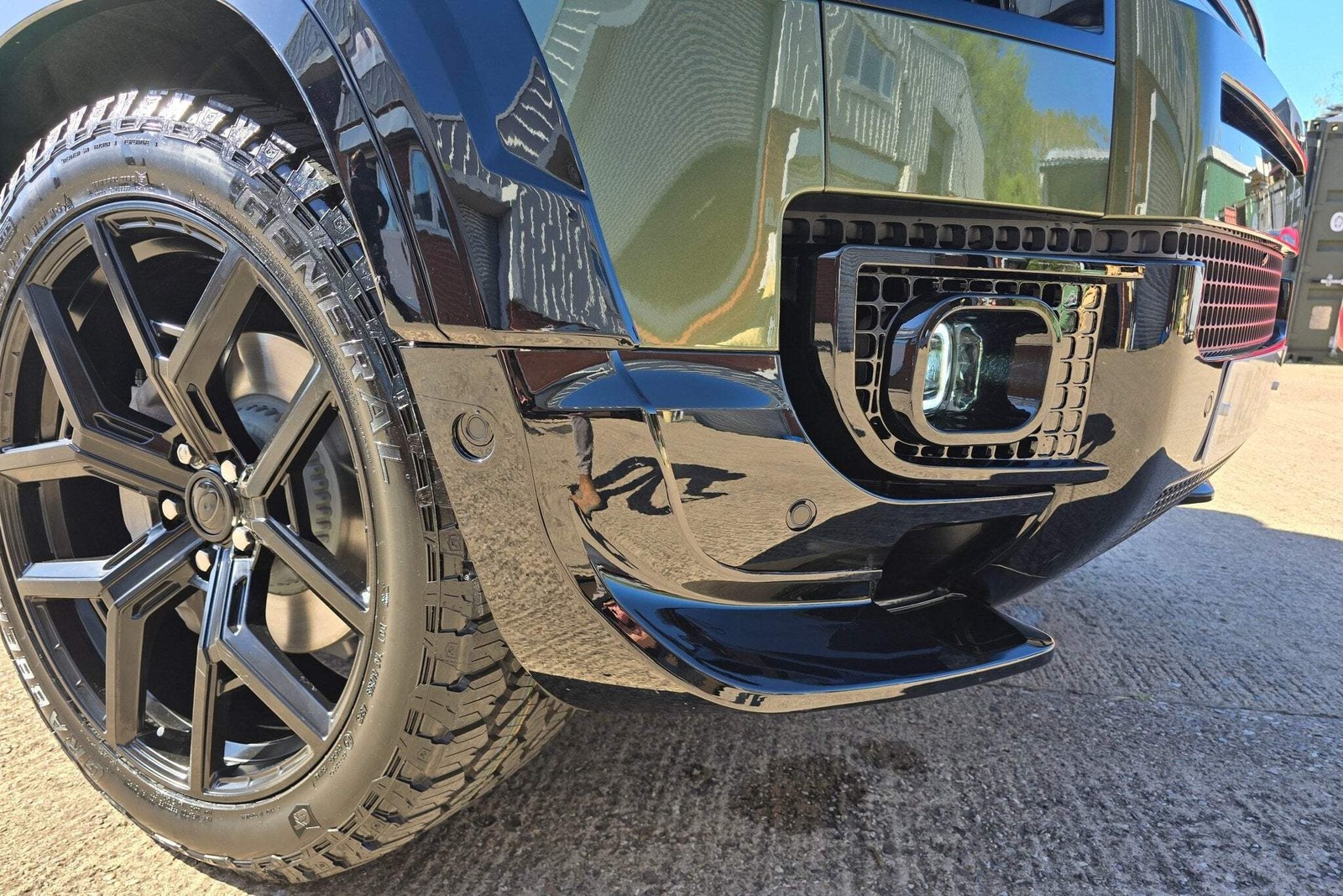 Fits Land Rover Defender Fog Lights With DRLs 2020+ (L663)