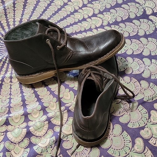 UGG Desert Boots