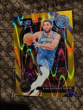 2024-2025 Panini Select Karl-Anthony Towns Gold Wave number 04/10