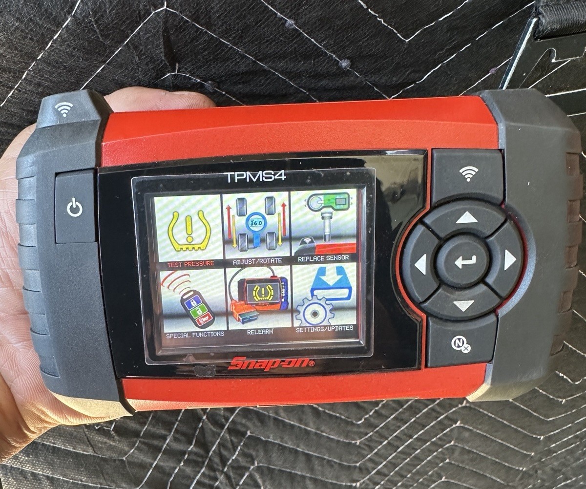 スナップオン　TPMS4 空気圧診断ツール Snap-on TPMS4 Tire Pressure Monitor Tool | Snap-on Tools