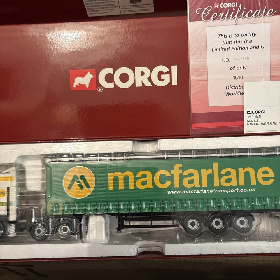 CORGI  1:50 ) MAN TGA .(Macfarlane TRANSPORT.CC13429)mirrors+cert included  - Image 2 of 4